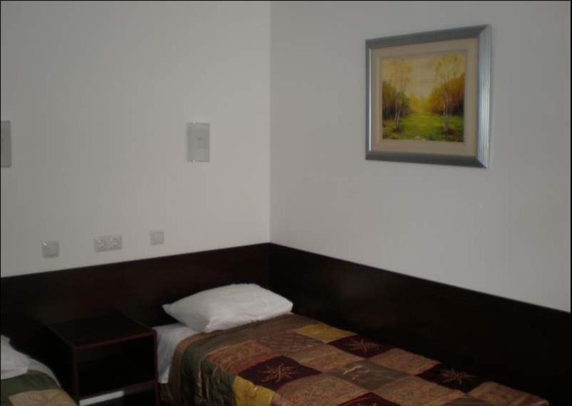 Vabriku Guesthouse Tallinn Ruang foto