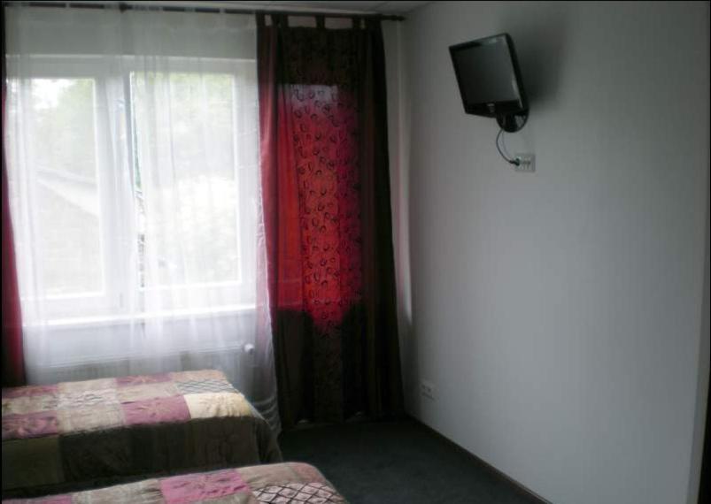 Vabriku Guesthouse Tallinn Ruang foto